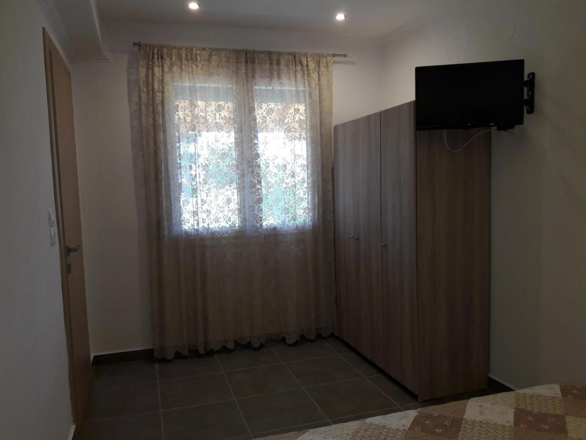 トロニ Alexandra'S Housesヴィラ エクステリア 写真
